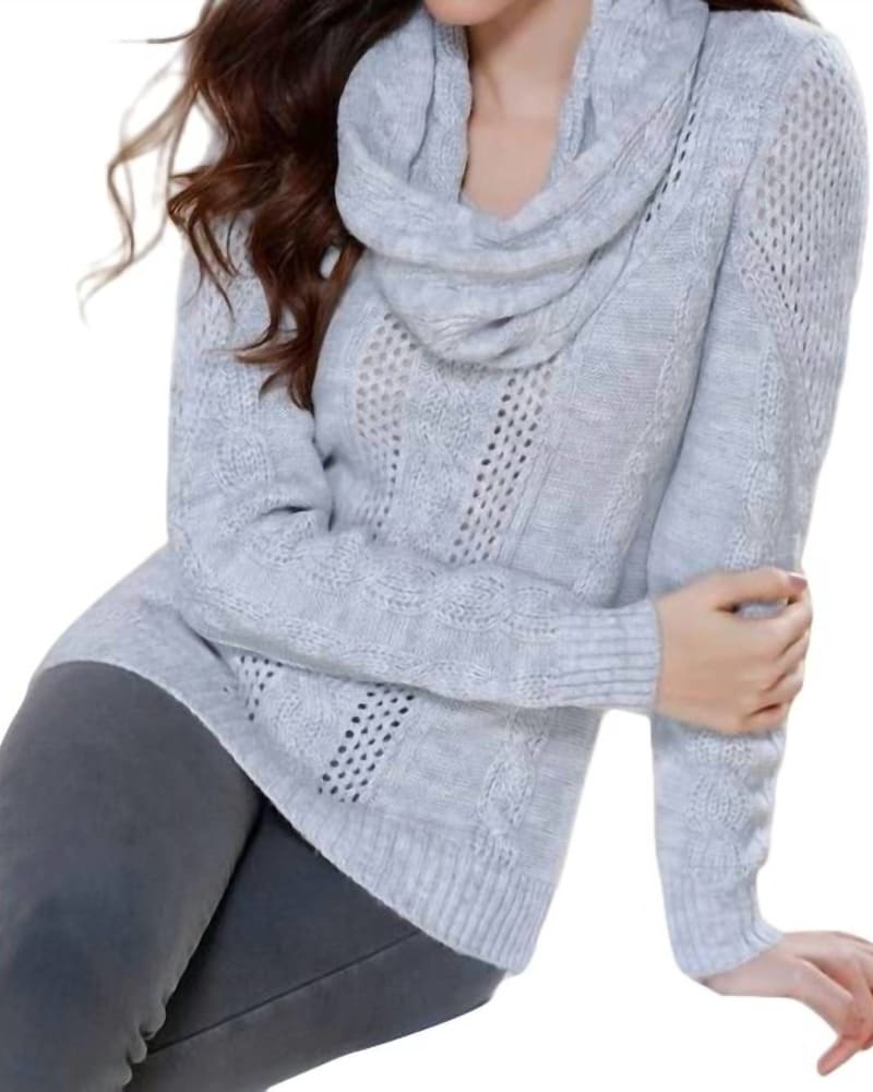 Front of a model wearing a size LG Juliana Cable Knit Sweater Attach Scarf in Gray in Gray by french kyss. | dia_product_style_image_id:327381